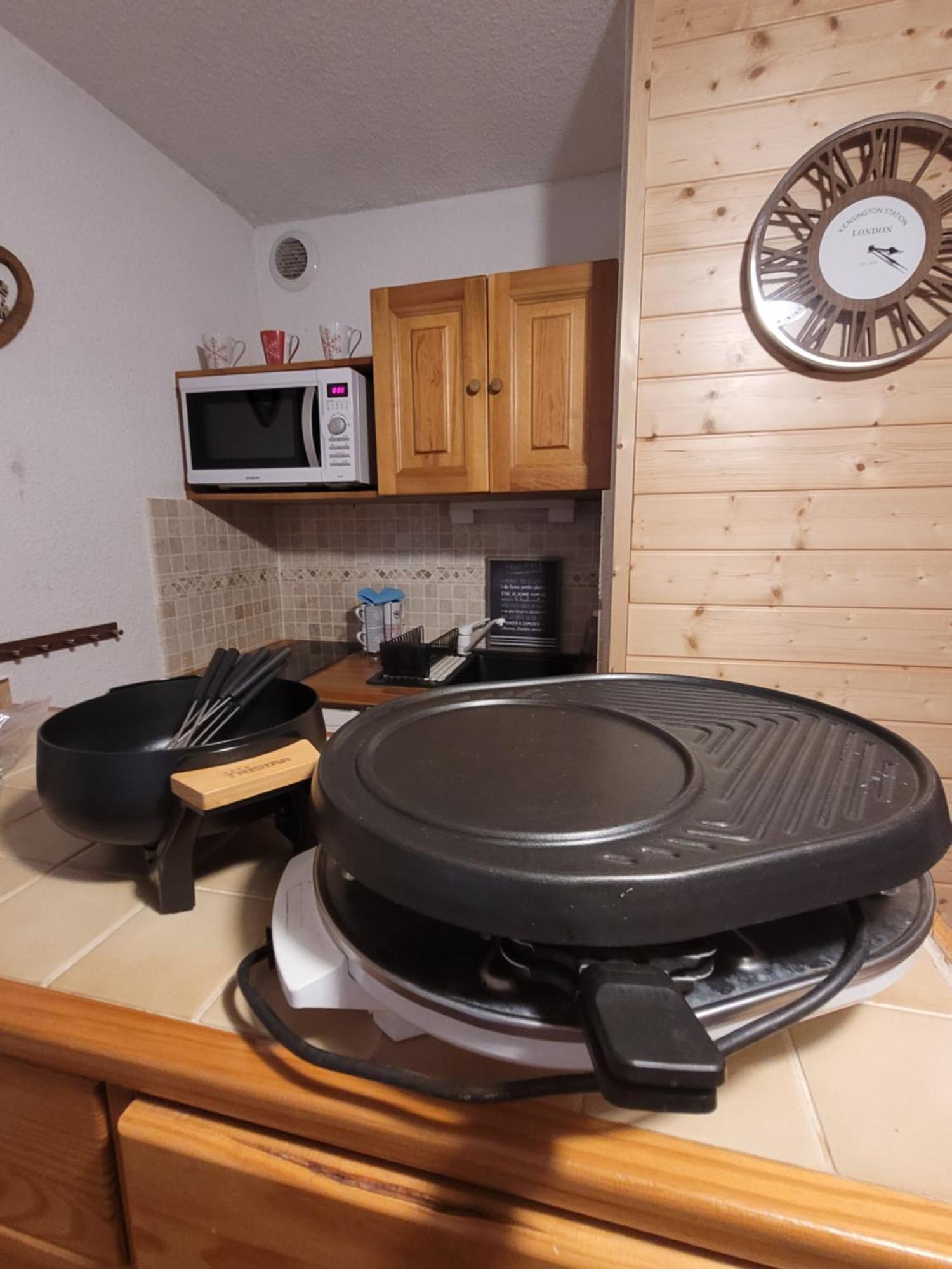 Appartement Le Flocon, Joli Petit Cocon 4 Pers En Rez De Jardin Draps Inclus Les Rousses Luaran gambar